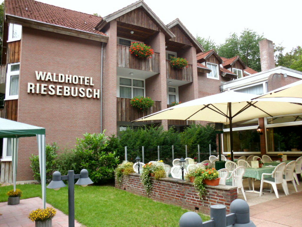 Waldhotel Riesebusch บาด ชวาร์เทา ภายนอก รูปภาพ